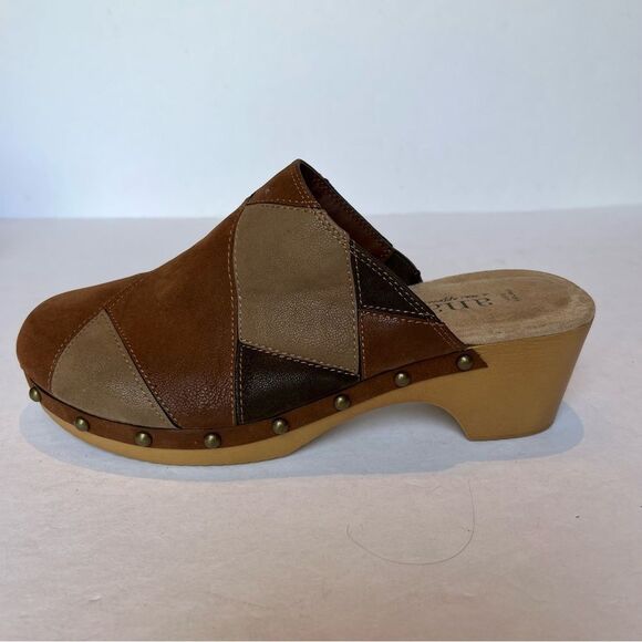 a.n.a. Women's Patchwork Leather Clogs Brown/Tan Size 7 1/2 M - Picture 3 of 8